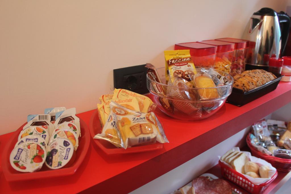 B&B J&B 로마 외부 사진